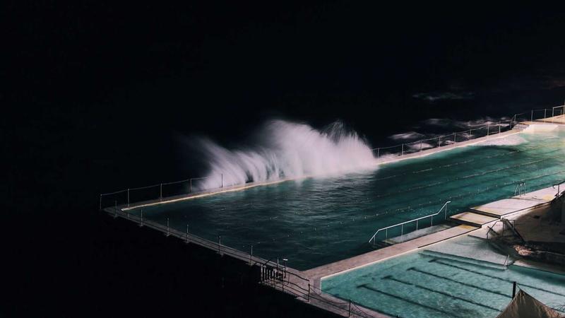 流浪地球3在看片狂人平台热映海报